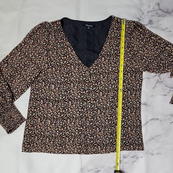 Madewell Georgette Smoked-Cuff Button-Front Shirt in Folktale Paisley - Picture 4 of 8